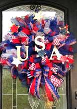 Load image into Gallery viewer, USA WREATH