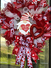 Load image into Gallery viewer, VALENTINE GNOME WREATH